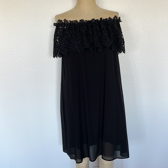 Eliza J Lace Off-The- Shoulder Black Short Dress - Picture 10 of 13